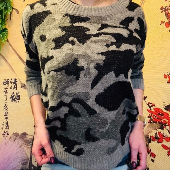 Katsumi Women’s Y2K Retro Camouflage Crewneck Sweater Size M​ - Picture 5 of 12